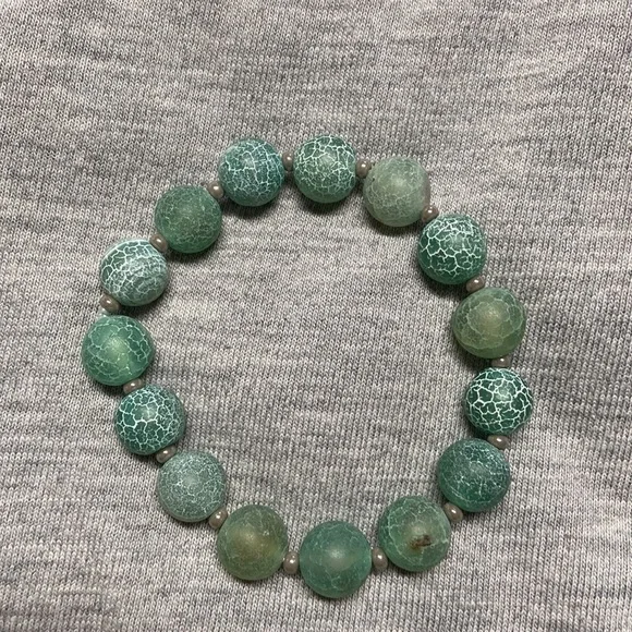 HP ๐Handmade Agate & glass bead stretch bracelet. 7โ Handcrafted. - Picture 4 of 4